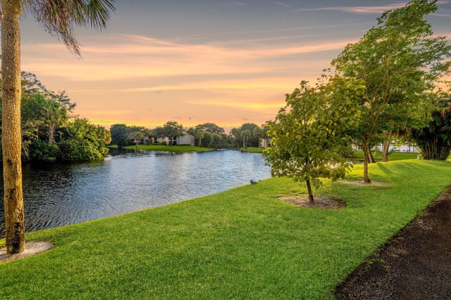 3000 NW 42nd Avenue B101, Coconut Creek, FL 33066