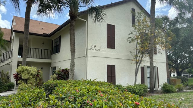 3209 Jog Park Drive 2914, Greenacres, FL 33467