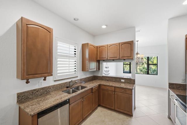 36-web-or-mls-6675-se-woodmill-pond-ln
