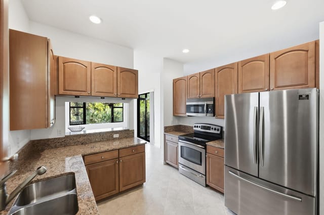 37-web-or-mls-6675-se-woodmill-pond-ln