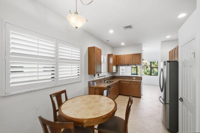 44-web-or-mls-6675-se-woodmill-pond-ln