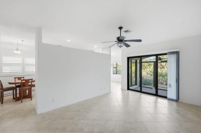 47-web-or-mls-6675-se-woodmill-pond-ln