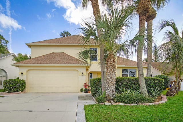 3847 Woods Walk Blvd -1