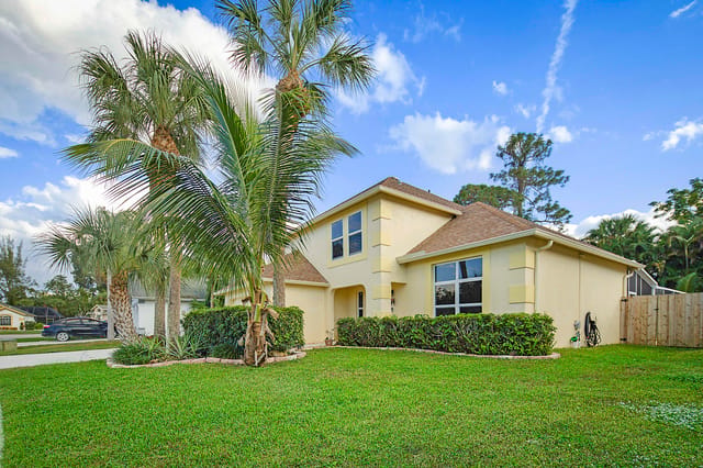 3847 Woods Walk Blvd -2