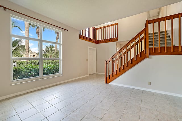 3847 Woods Walk Blvd -8