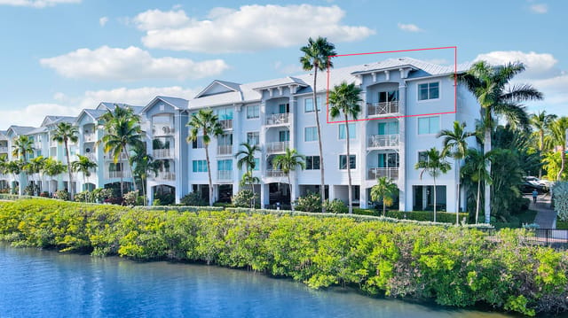 875 NW Flagler Avenue 401