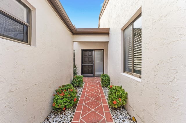 003-6112KingsGateCircle-DelrayBeach-FL-3