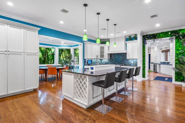 004-963EveStreet-DelrayBeach-FL-33483-SM
