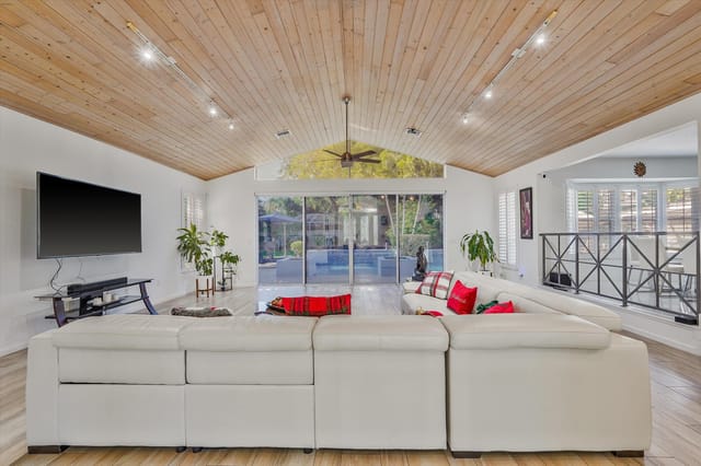 03-13473 Northumberland Circle-3