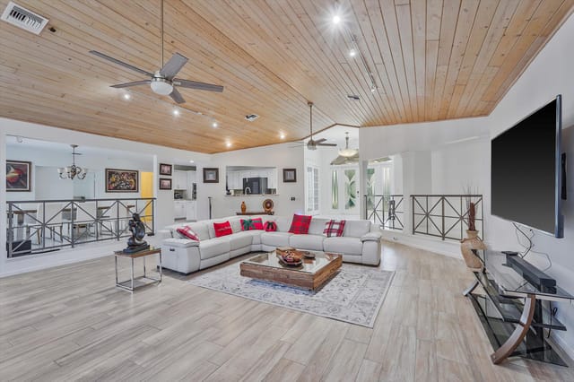 06-13473 Northumberland Circle-6