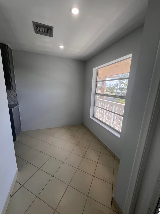 Kitchen Dinning area