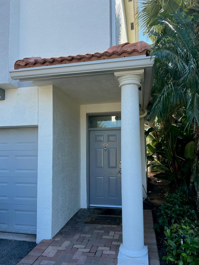2034 Alta Meadows Lane, 1309