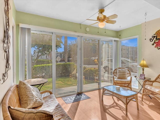 FLORIDA ROOM