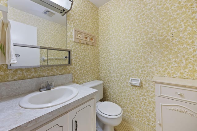 Powder Room