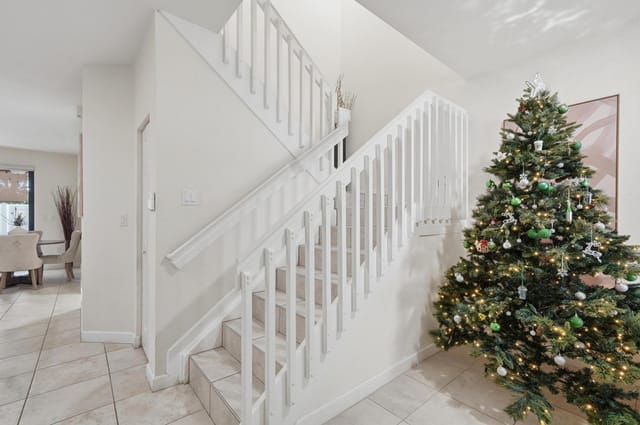 OPEN STAIRCASE