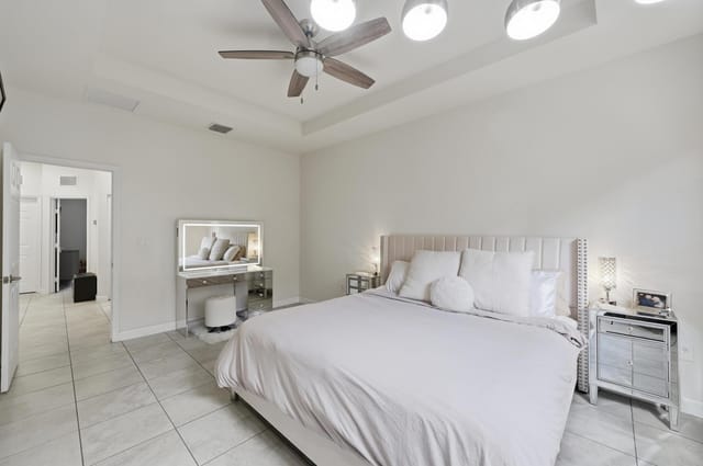 HUGE PRIMARY BEDROOM WITH HIGH CEILINGS