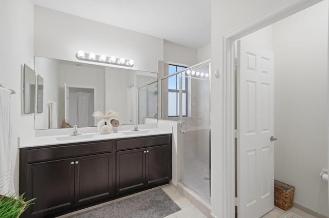 HUGE PRIMARY BATHROOM