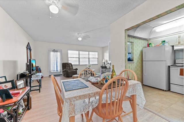 10 Dining area 02