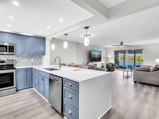 321 SE 3rd Street 208, Dania Beach, FL 33004