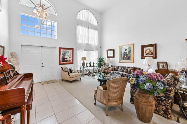 06 Living Room 02