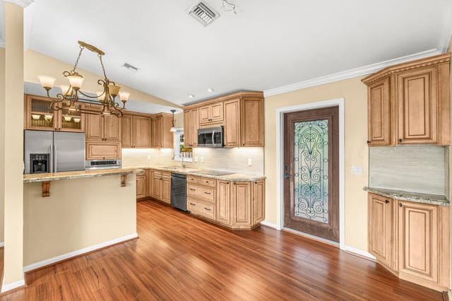 Dining/Kitchen