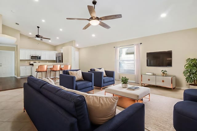 living room and snack bar - staged II