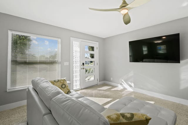 1004StillwaterDr(8)