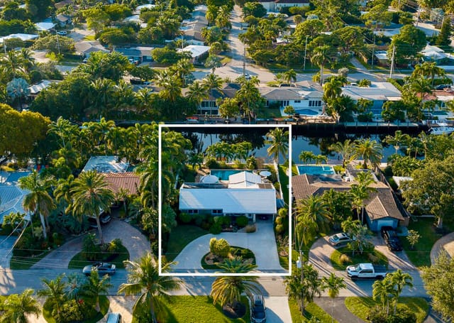 2301 NE 15th Terrace NE, Wilton Manors, FL 33305