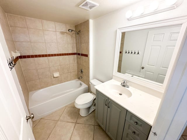6434 Emerald Dunes Drive 203