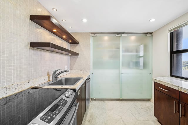 008-5200NorthFlaglerDrive-WestPalmBeach-