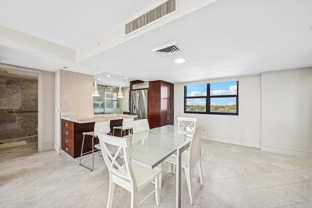 011-5200NorthFlaglerDrive-WestPalmBeach-
