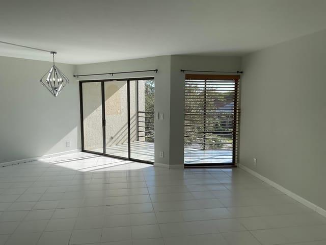 Living/dining room without furniture