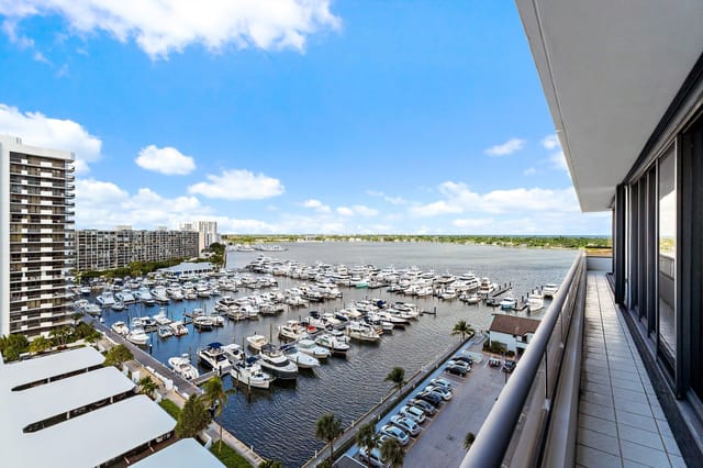 043-100LakeshoreDr-1056-NorthPalmBeach-S
