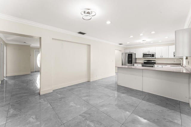 009-110WestRubberTreeDrive-LakeWorth-FL-