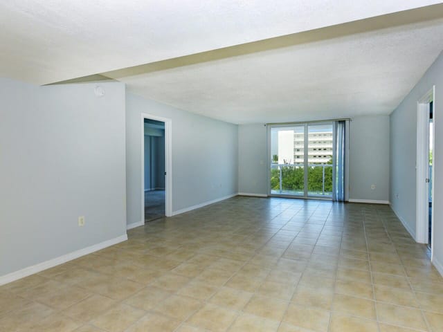 2560Ocean#406-13