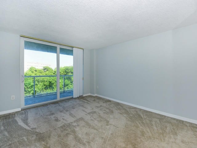 2560Ocean#406-21