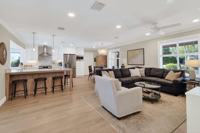 198GolfviewDr(18)