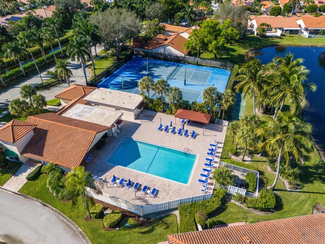 5125 Columbo Ct - Community Arial