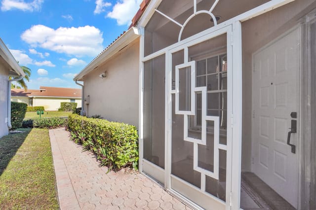 Screened Entry Porch