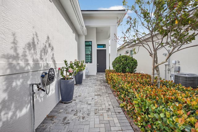 4-web-or-mls-5P1A7794