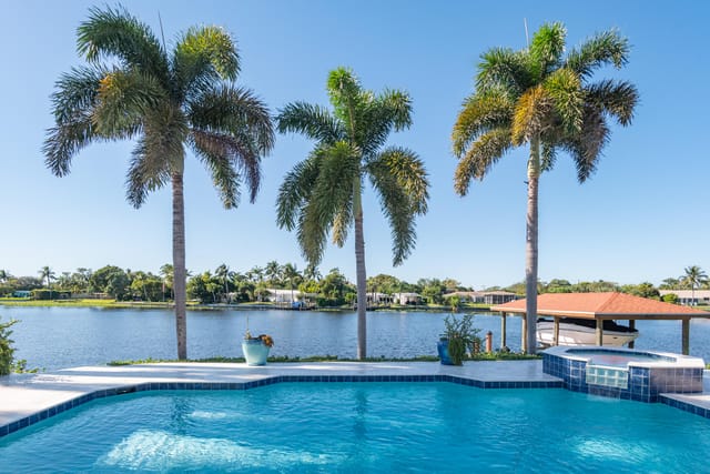 © Clark-7025 Pine Tree Lane-020