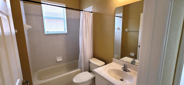 11 - bathroom 2