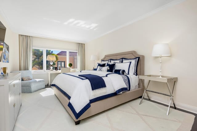 12 Master Bed 1 STAGED