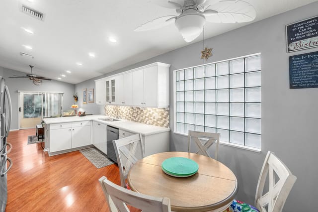 Eat in Kitchen