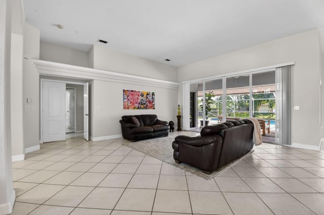 13462KeyLimeBlvd(11)