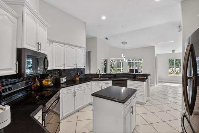 13462KeyLimeBlvd(17)