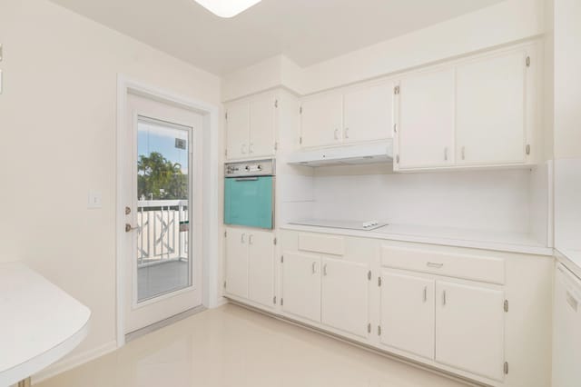 Kitchen to Exterior Kitchen Door