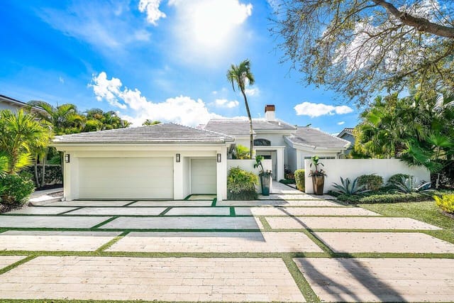 001-215IslandDrive-Jupiter-FL-33477-SMAL