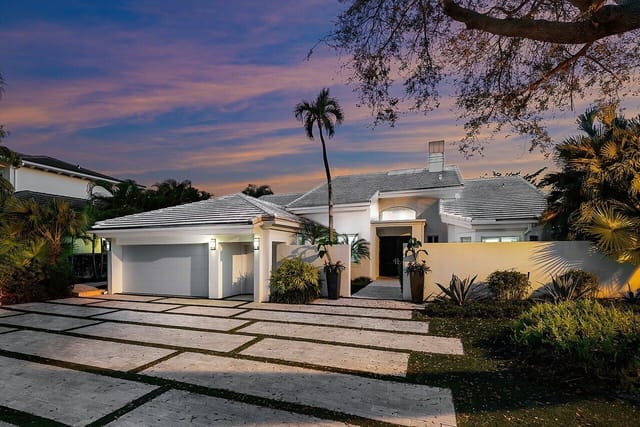 058-215IslandDrive-Jupiter-FL-33477-SMAL