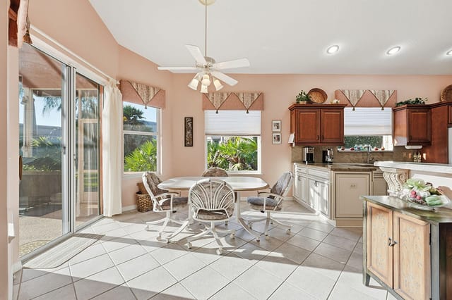 Eat In Kitchen